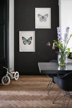Esta Home Black & White with a splash of Gold 139122