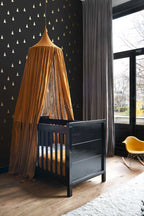 Esta Home Black & White with a splash of Gold 139123