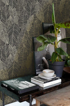 Esta Home Black & White with a splash of Gold 139126