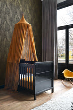 Esta Home Black & White with a splash of Gold 139126