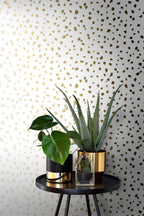 Esta Home Black & White with a splash of Gold 139133