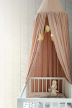 Esta Home Black & White with a splash of Gold 139135