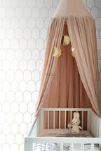 Esta Home Black & White with a splash of Gold 139139