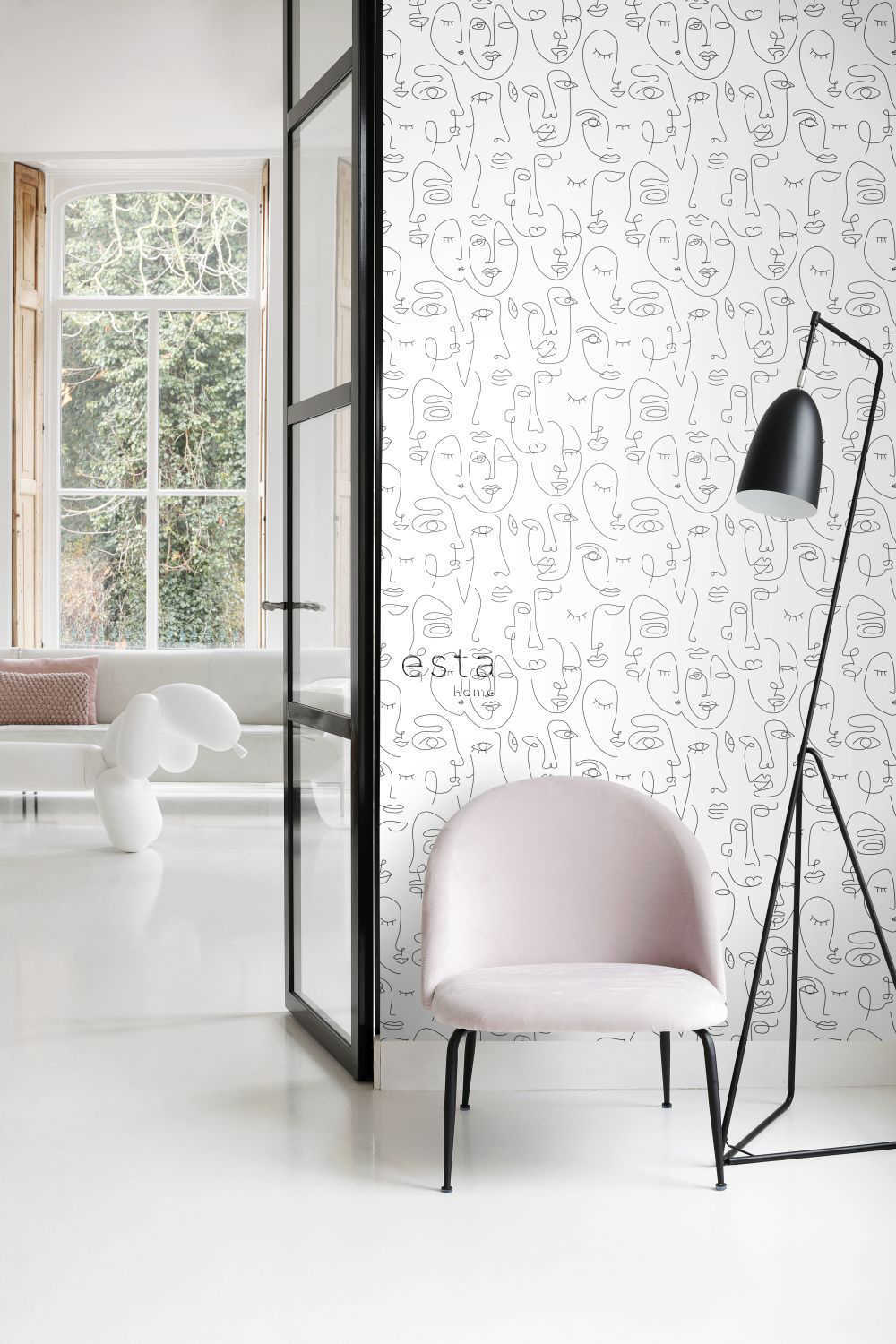 Esta Home Black & White with a splash of Gold 139145