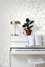 Esta Home Black & White with a splash of Gold 139146