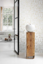 Esta Home Black & White with a splash of Gold 139146