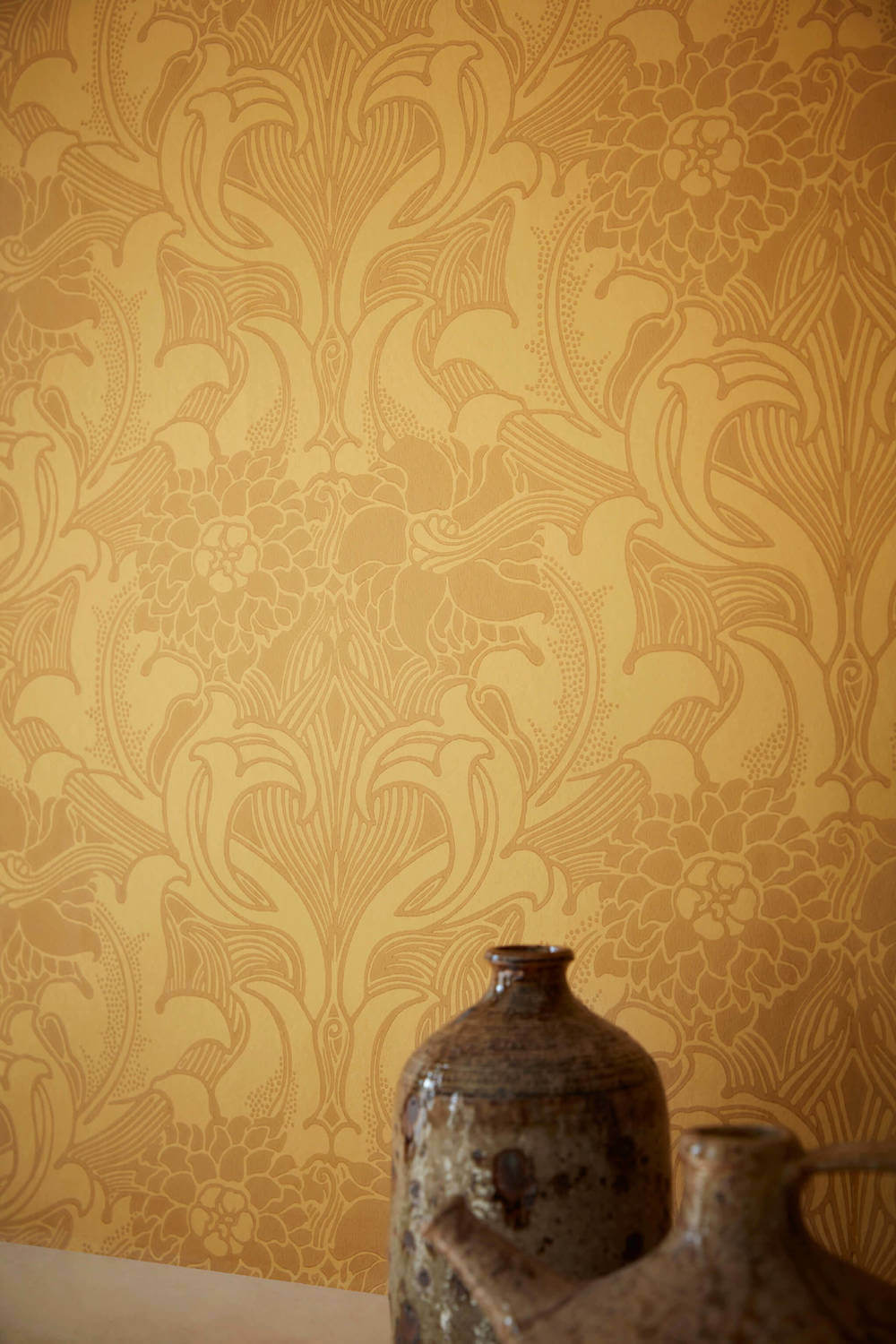 Little Greene National Trust Papers III Dahlia Scroll Giallo