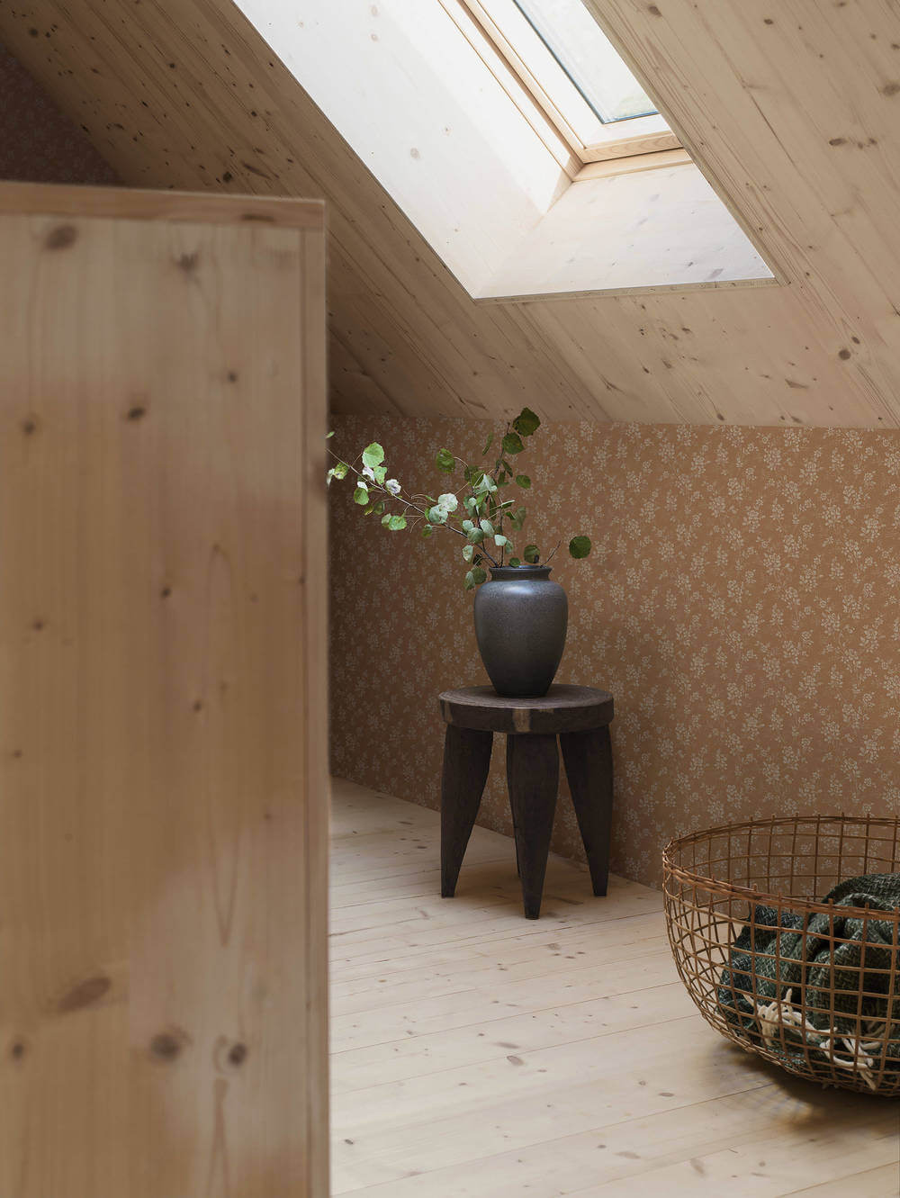 Boråstapeter Woodland Hip Rose 4726