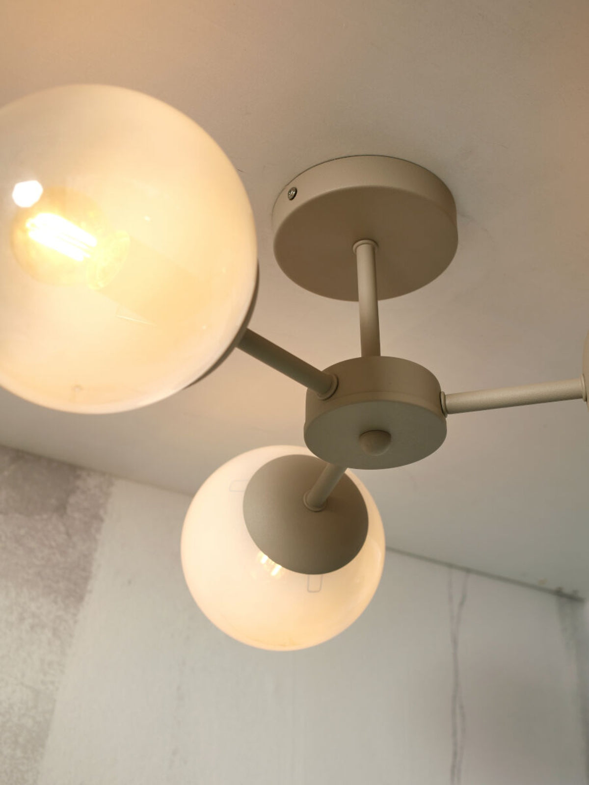 it's about RoMi Plafondlamp Aspen 3-lamps - Witte kleurverloop