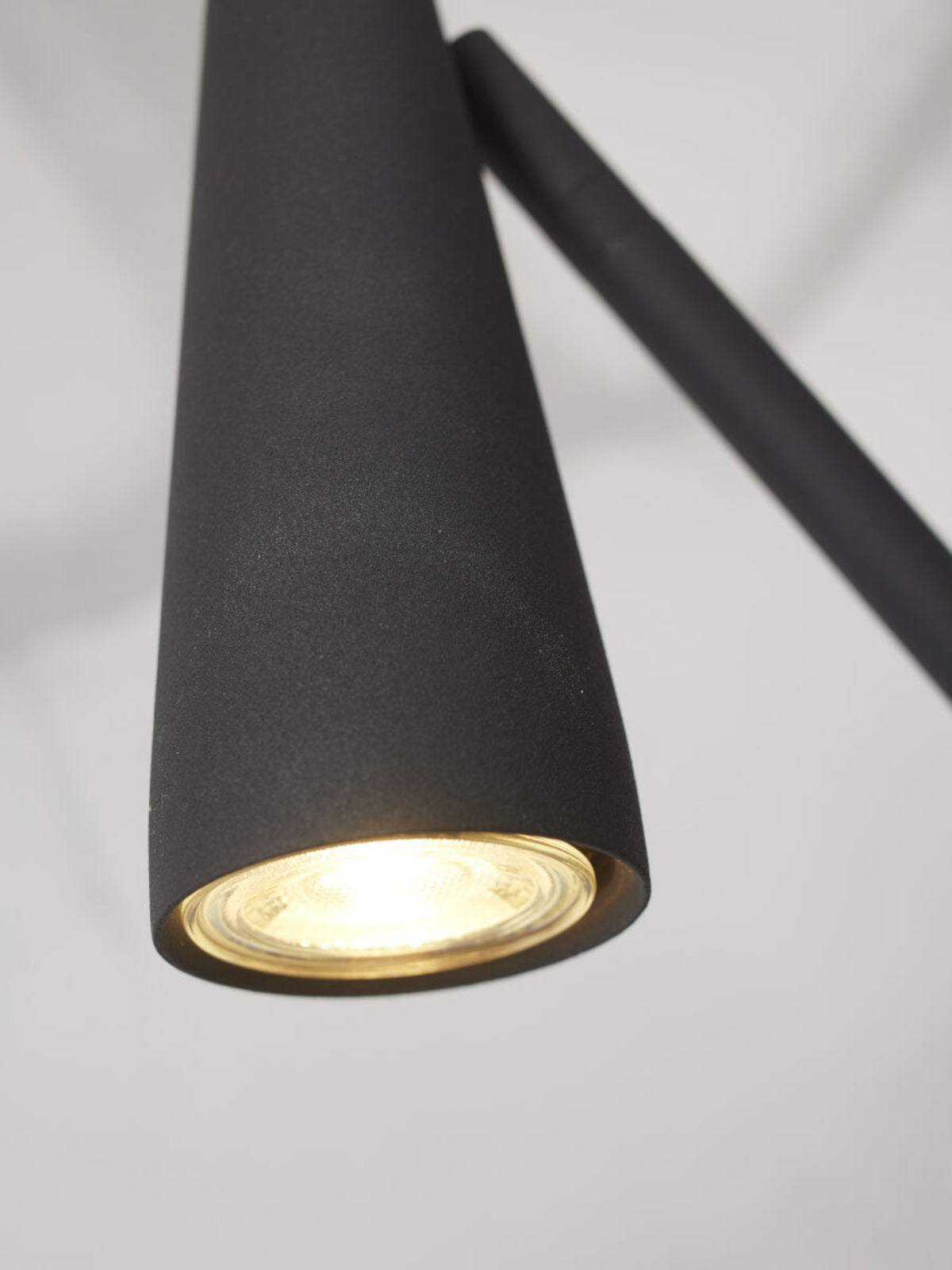 it's about RoMi Staande Lamp Bordeaux - Zwart