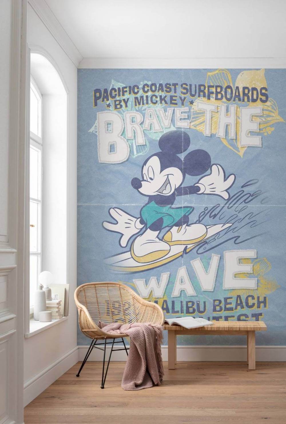 Komar Into Adventure Mickey Mouse Brave the Wave IADX4-014