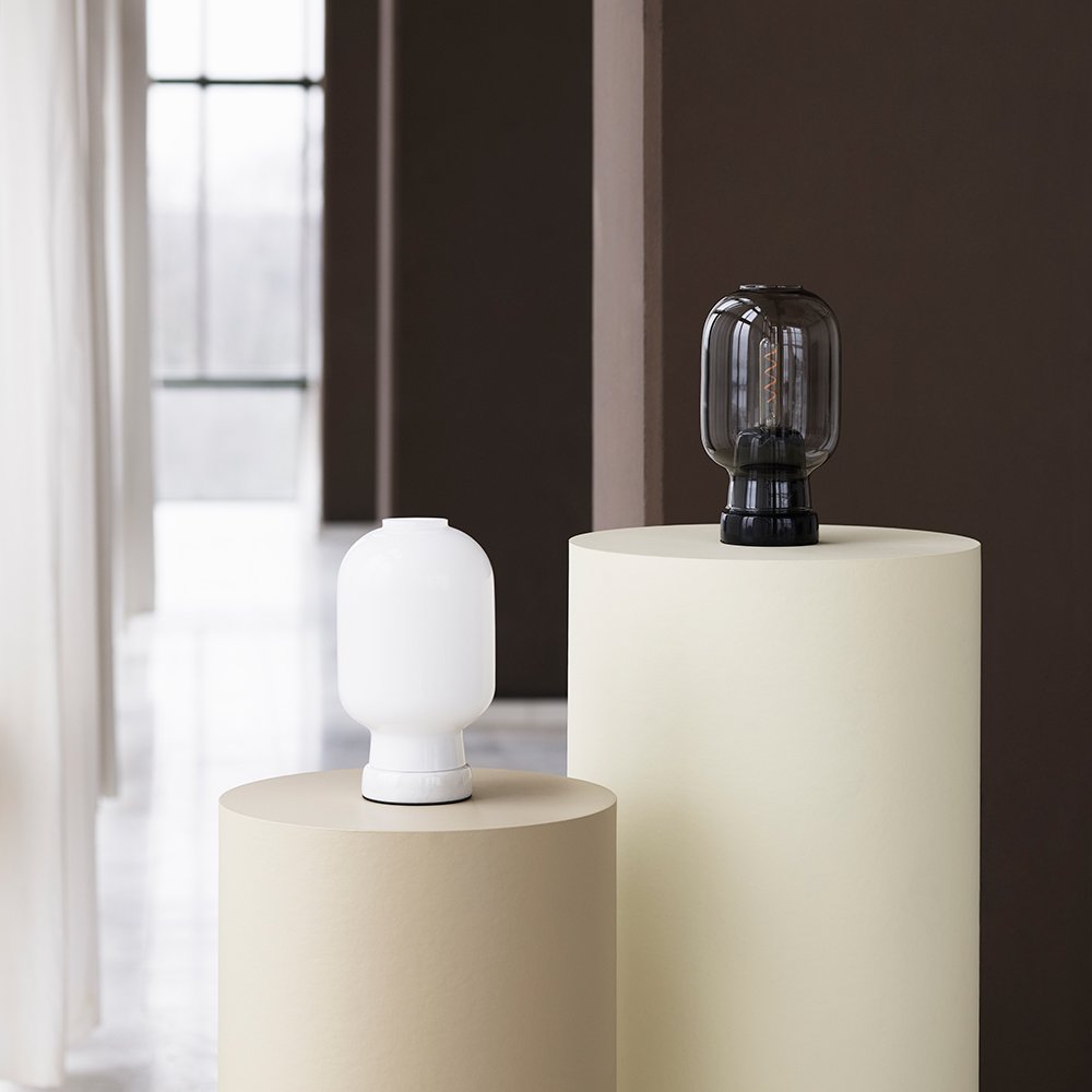 Normann Copenhagen Tafellamp Amp Marble - Gerookt Zwart