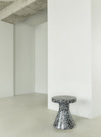 Normann Copenhagen Bijzettafel Bit Stool Cone - Zwart-Wit
