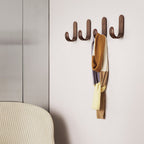 Normann Copenhagen Wandhaak Curve Hook - Walnoot