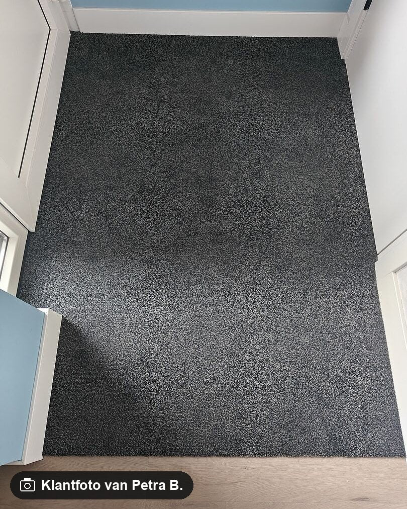 Klantfoto van Petra B. bij Ambiant Vide 0100 Grijs – Droogloopmat op maat