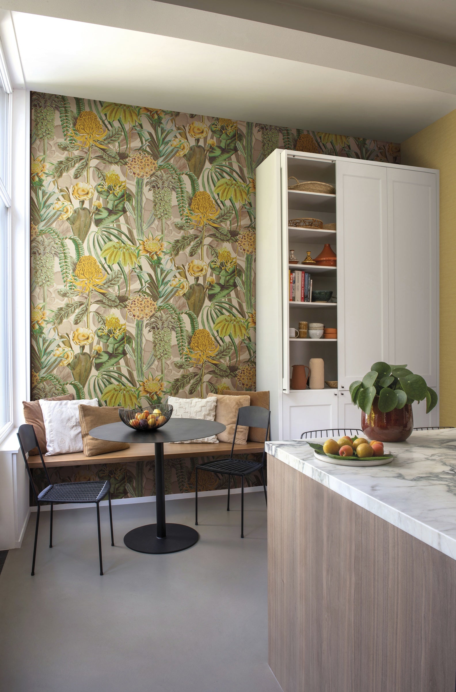 product_arte_birds-of-paradise_bop601_roomshot.jpg