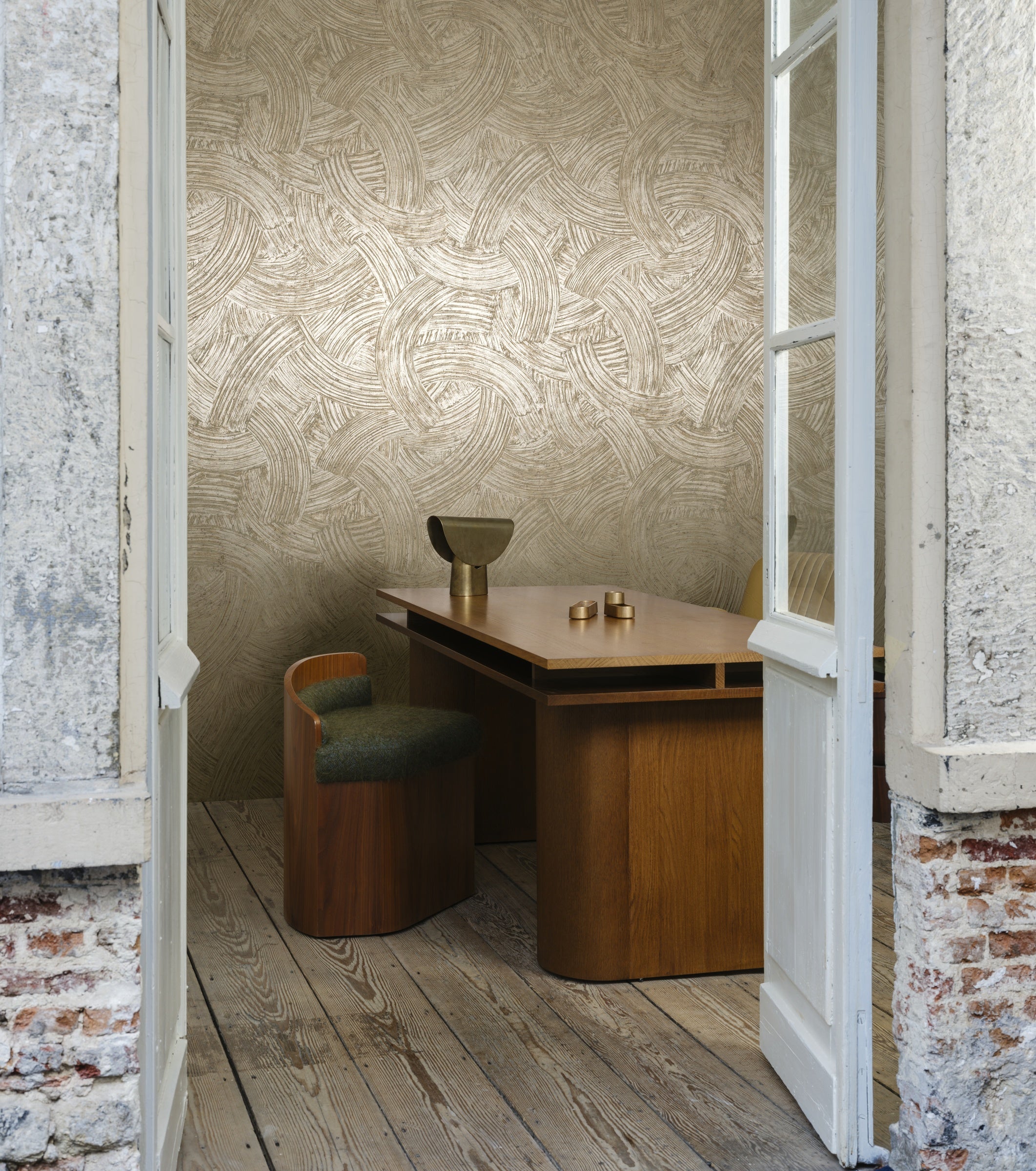 product_arte_embleme_60101a_roomshot.jpg