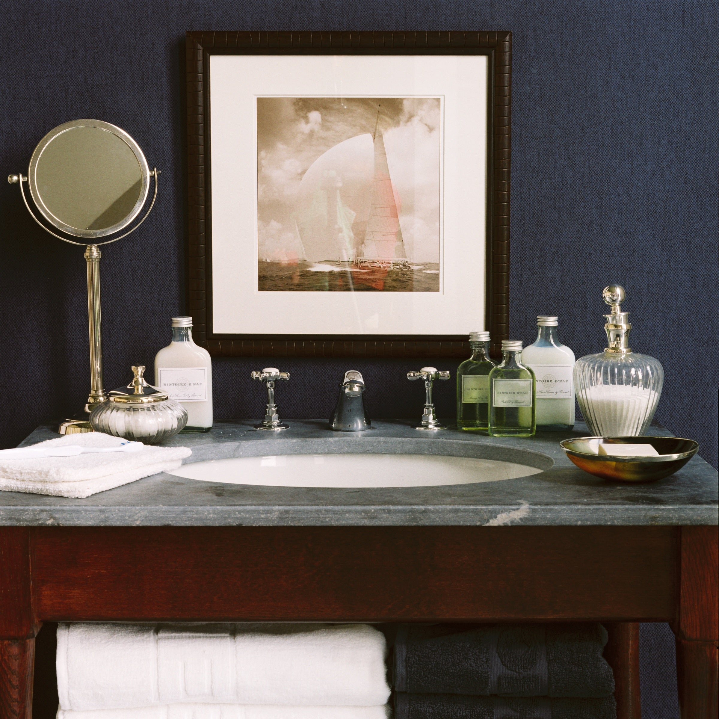 product_arte_flamant-the-wallpaper-collection_40016_roomshot.jpg