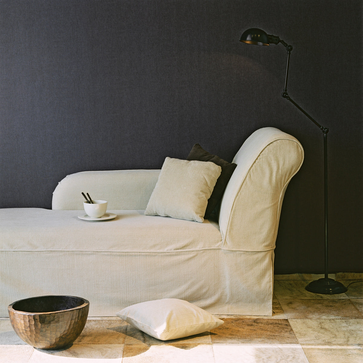 product_arte_flamant-the-wallpaper-collection_40024_roomshot_1.jpg
