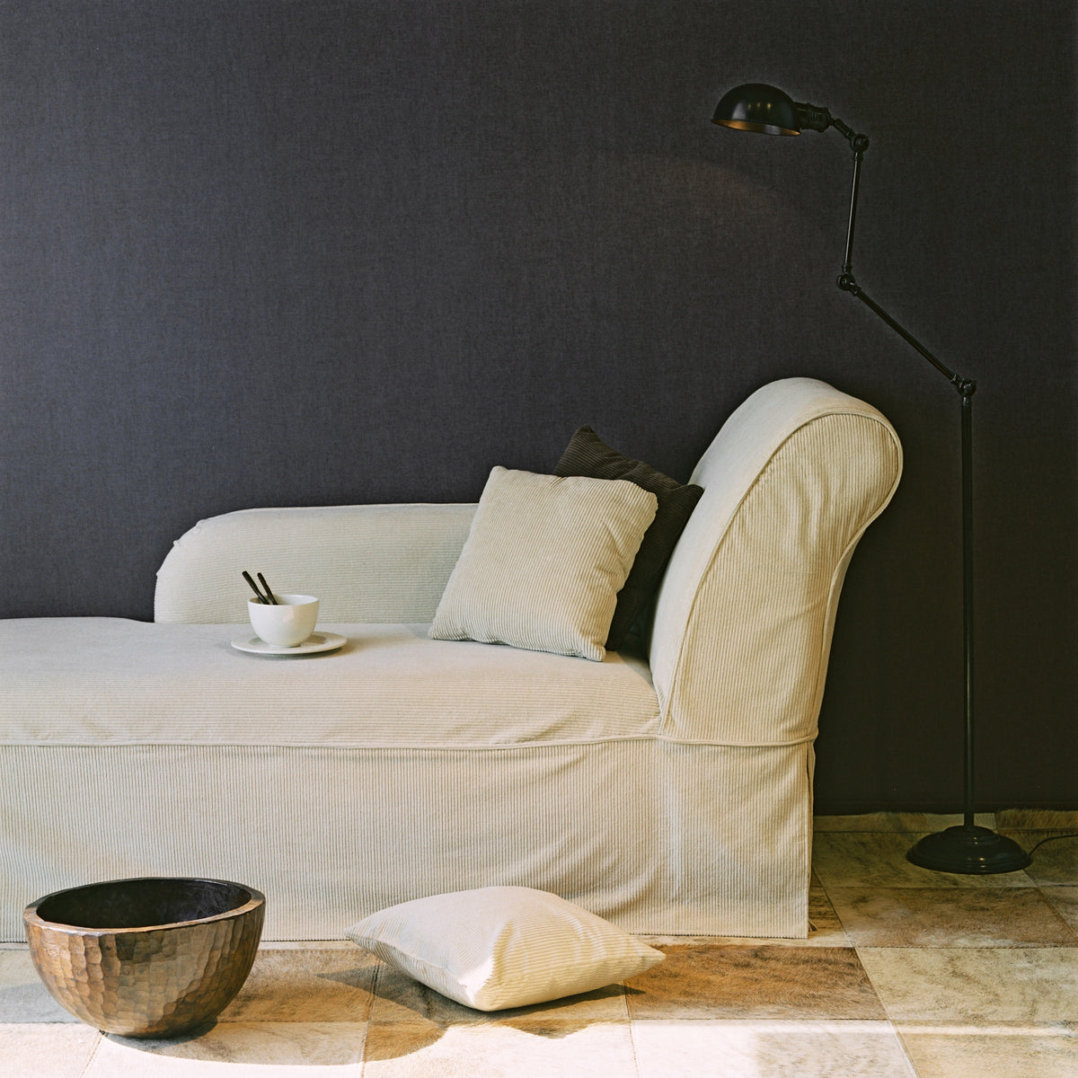 product_arte_flamant-the-wallpaper-collection_40024_roomshot_1.jpg