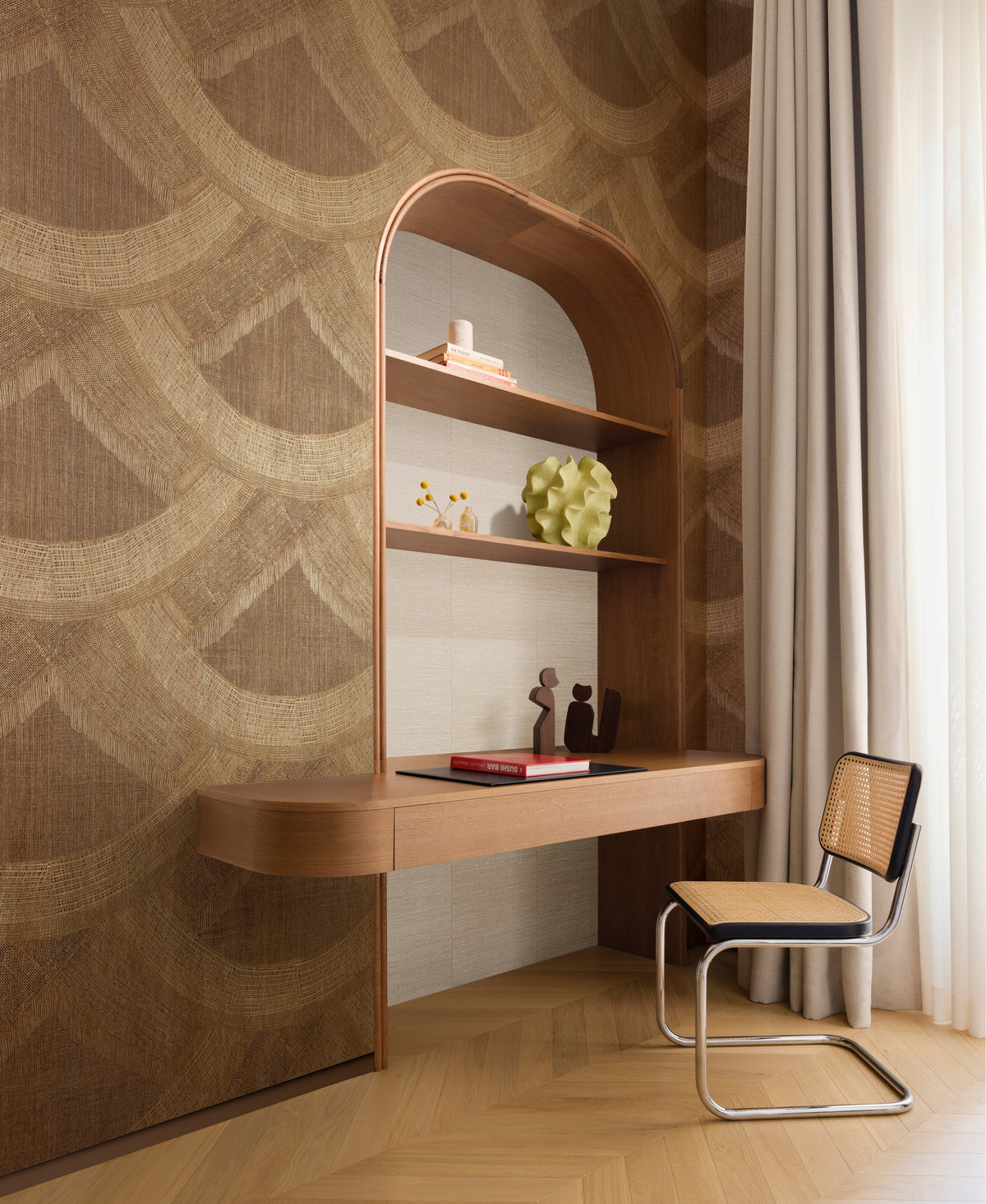 Arte Senah Mestiza 55131 Mocha Gold behang in interieur