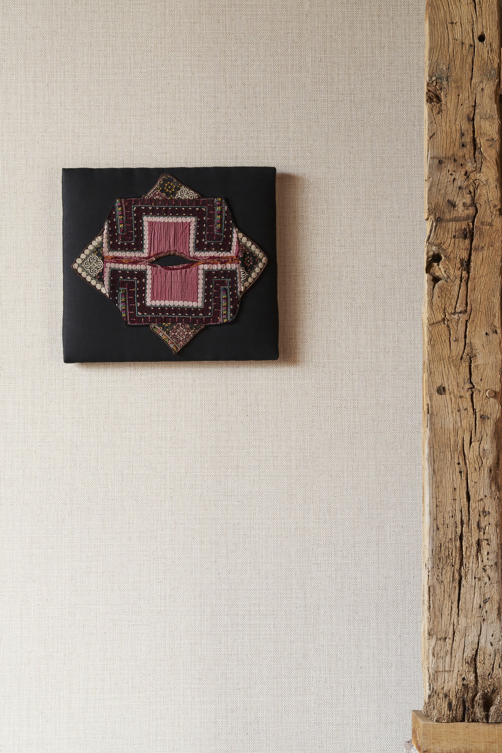 product_arte_textura_49510a_roomshot.jpg