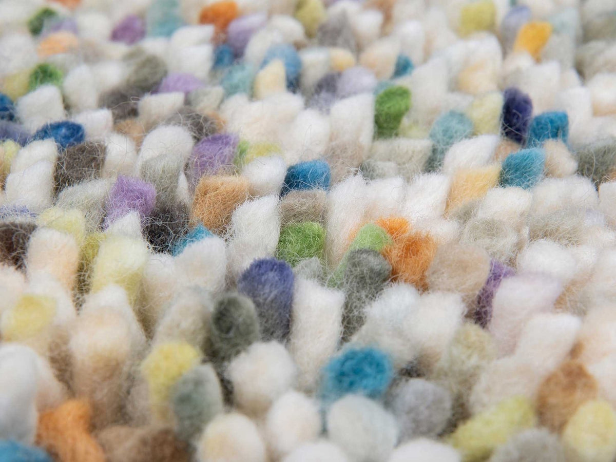 Brink & Campman Dots Confetti vloerkleed close-up van de structuur