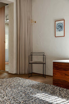Brink & Campman Marble Carbon vloerkleed in een interieur