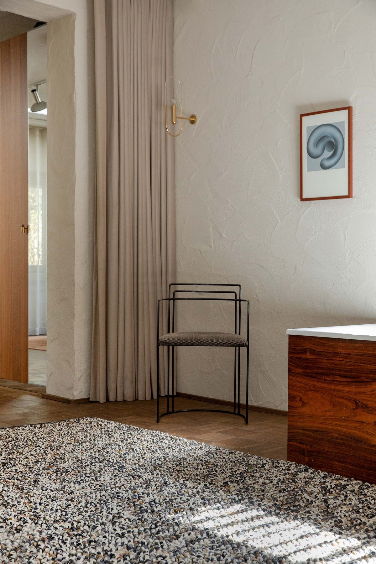 Brink & Campman Marble Carbon vloerkleed in een interieur