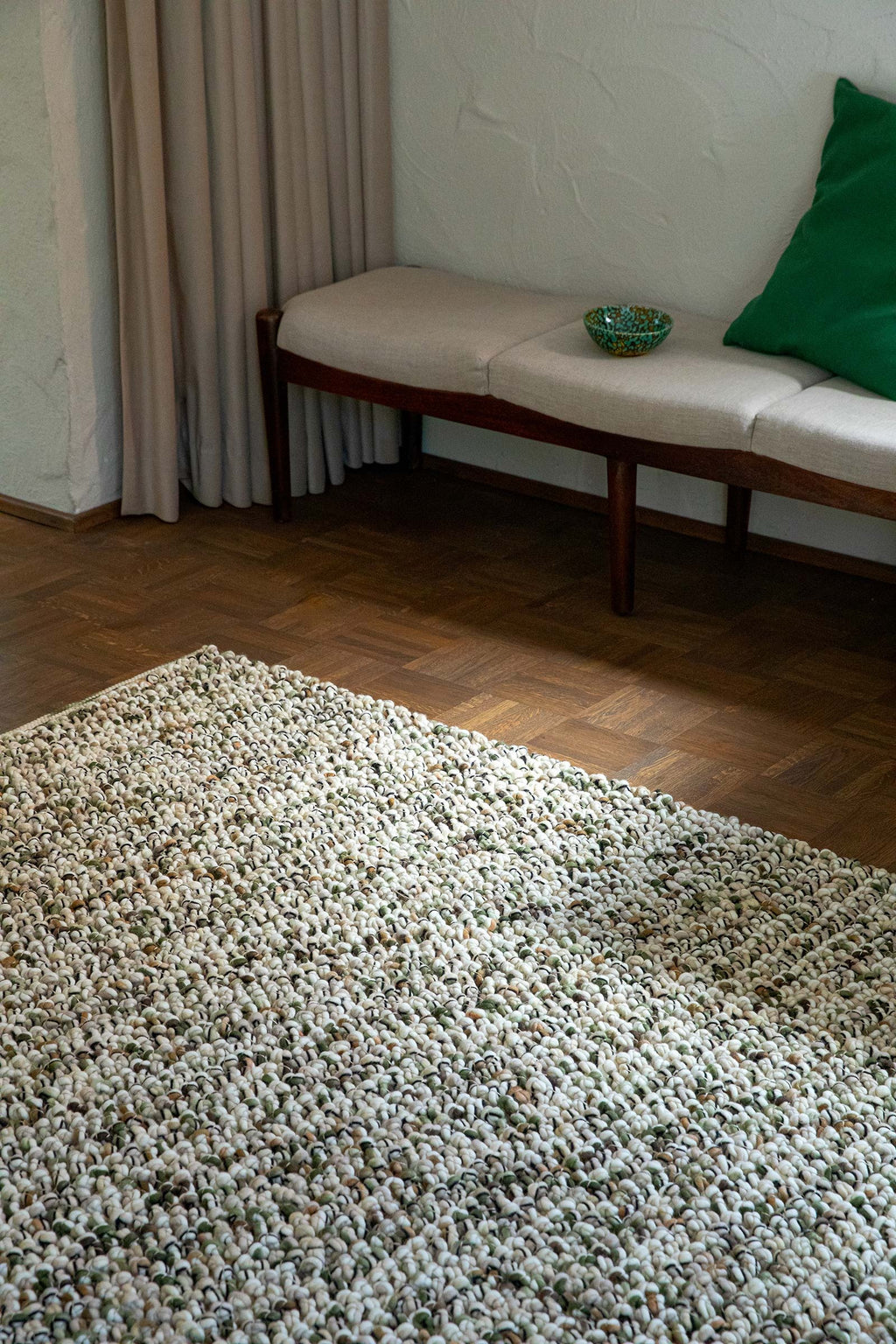 Brink & Campman Marble Moss vloerkleed in een interieur