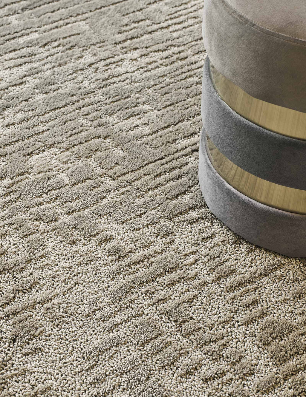 Brink & Campman Twinset Urban Taupe vloerkleed in een interieur