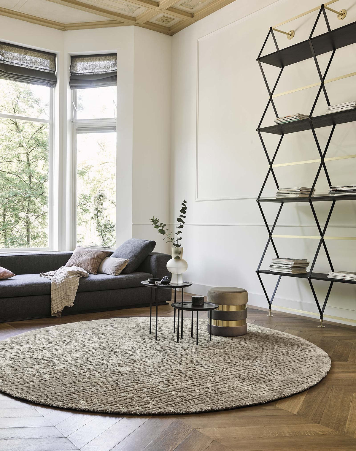 Brink & Campman Twinset Urban Taupe vloerkleed in een interieur