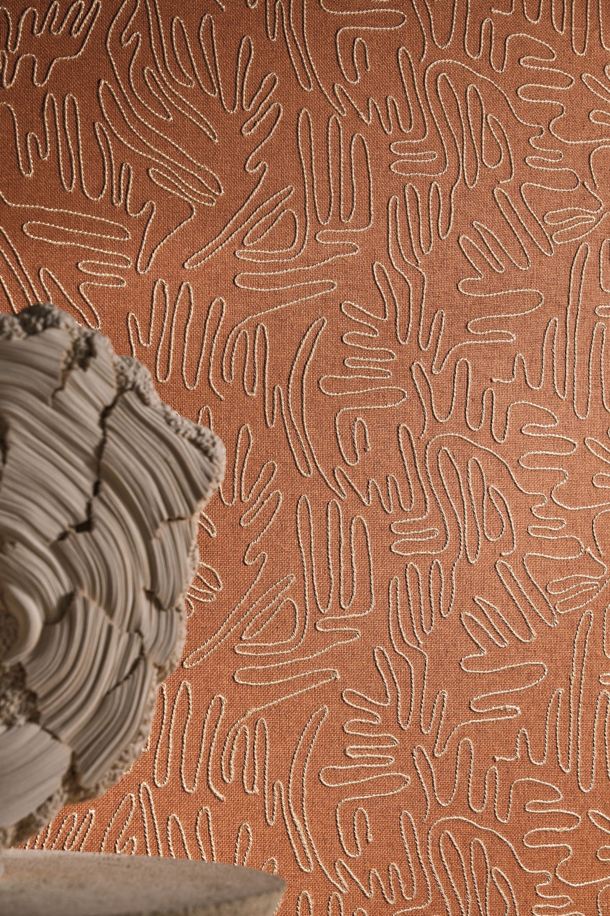 Casamance behang Tramis Silvara 71840439 detail