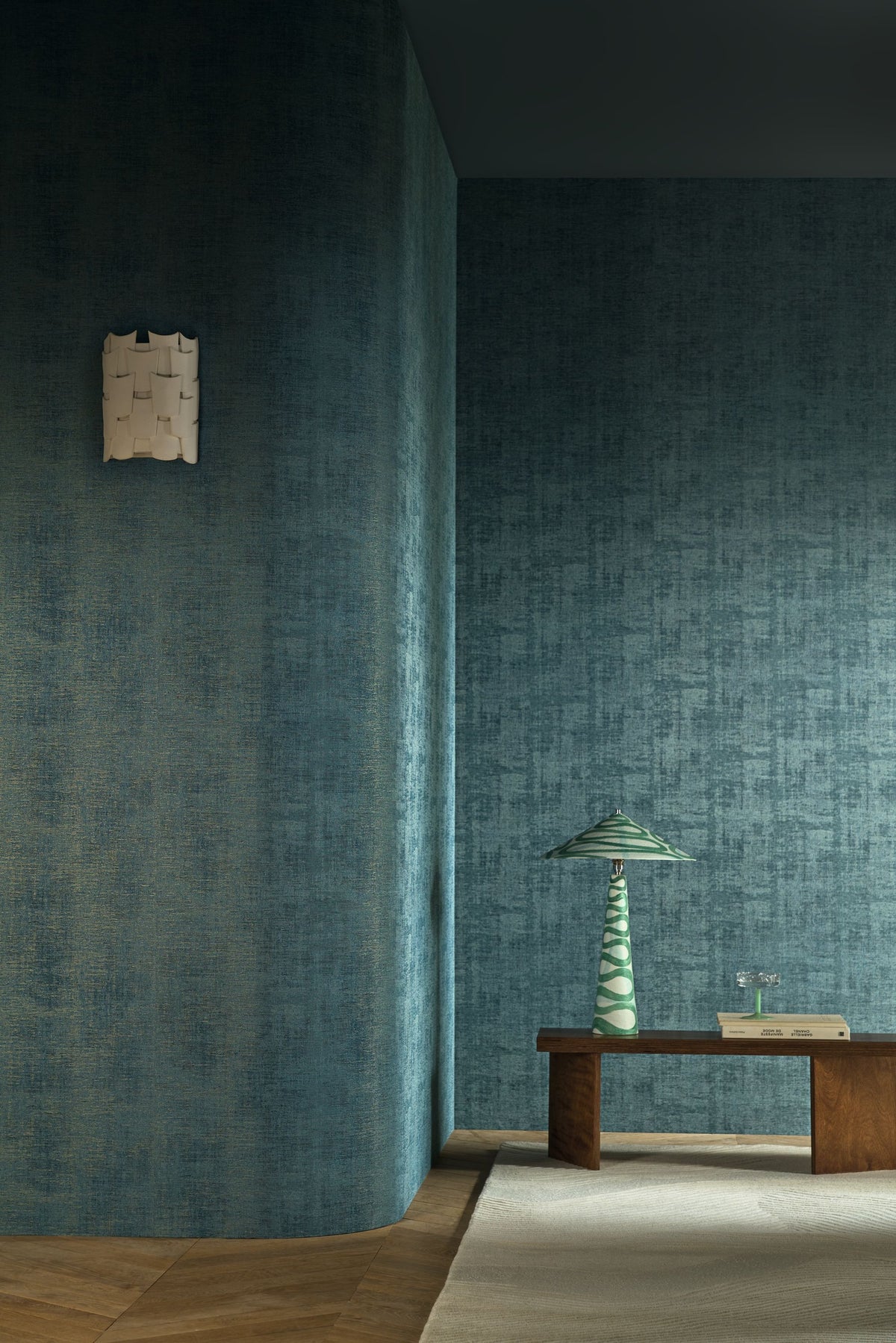 Casamance behang Le Velours 3 Irisor 77930814 in interieur