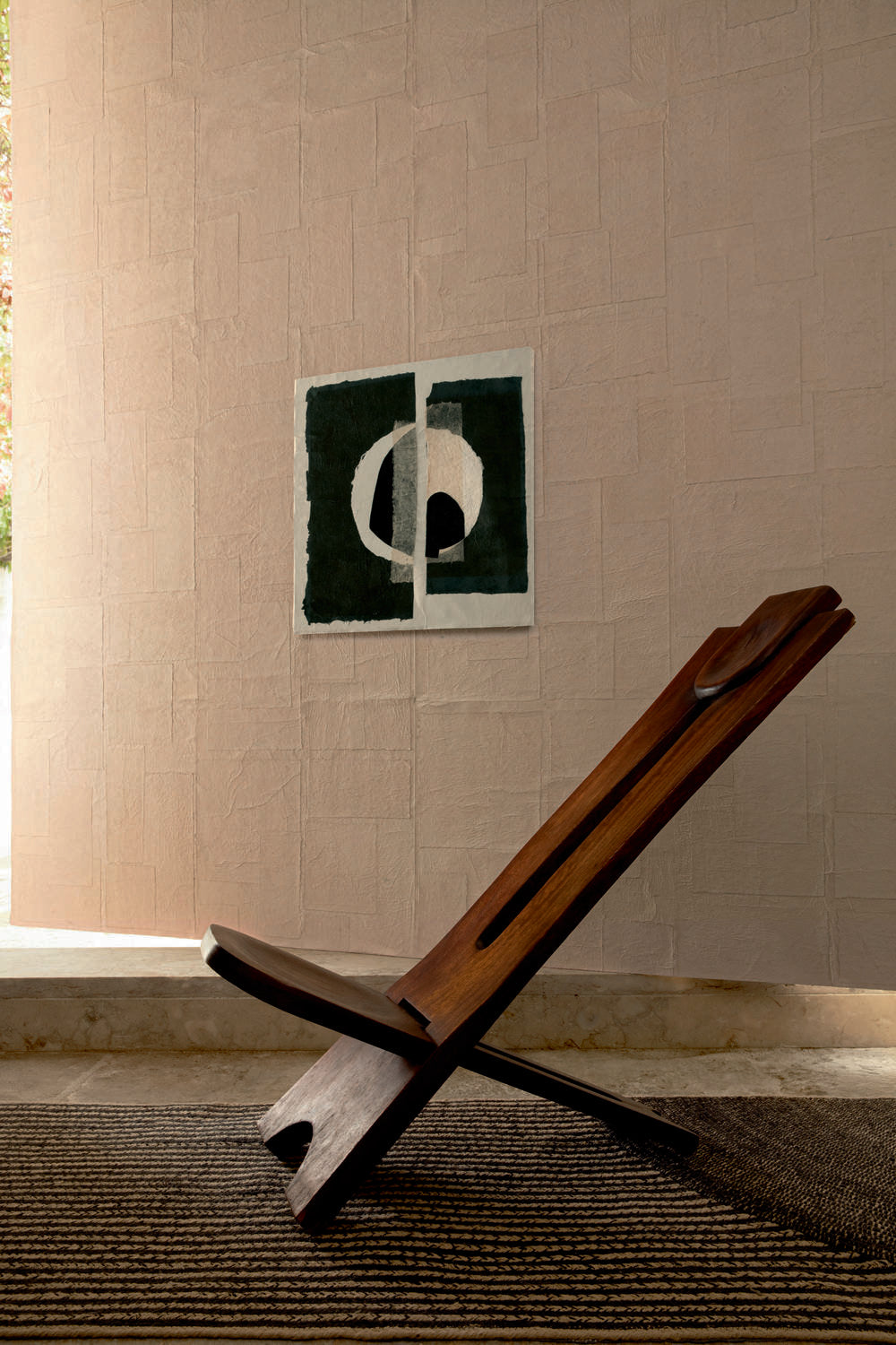 Élitis Art Paper Amami RM 1035 03 in een sfeervol interieur