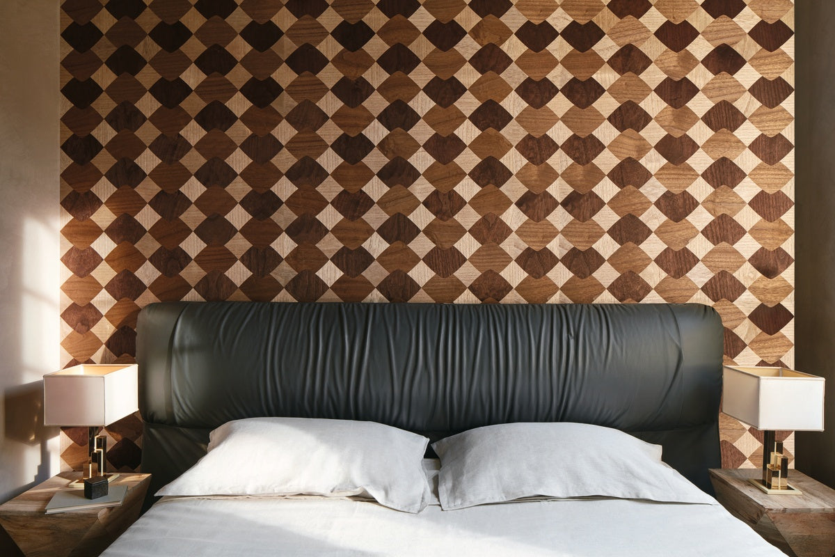 Élitis Marqueteries Le Jeu de Dame RM 1039 70 in een sfeervol interieur