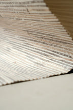 Élitis Écume Filigrane RM 1117 03 in een sfeervol interieur
