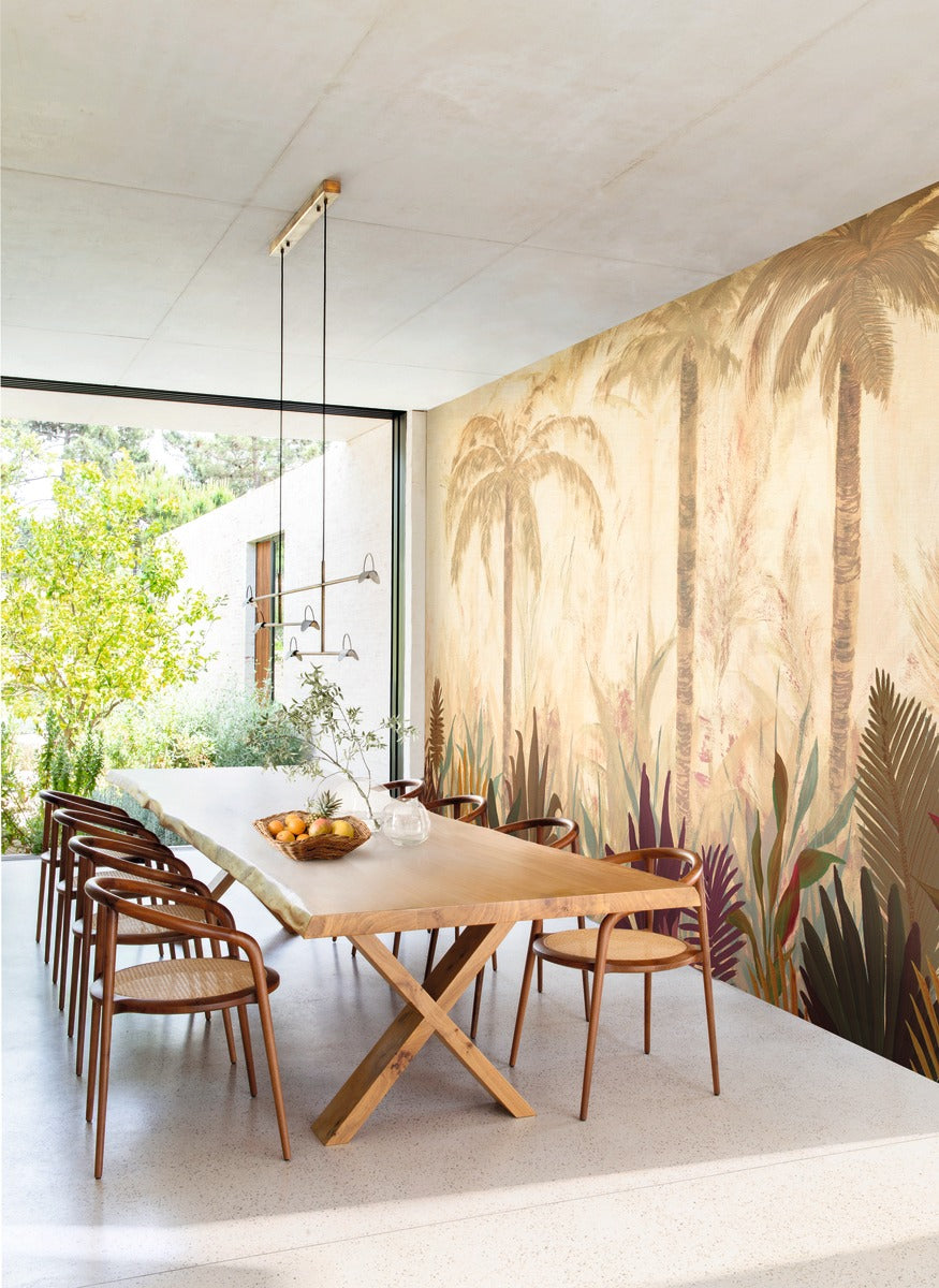 Élitis Madagascar Arrowroot Raw Raffia La caravelle VP 1047 01 in een sfeervol interieur