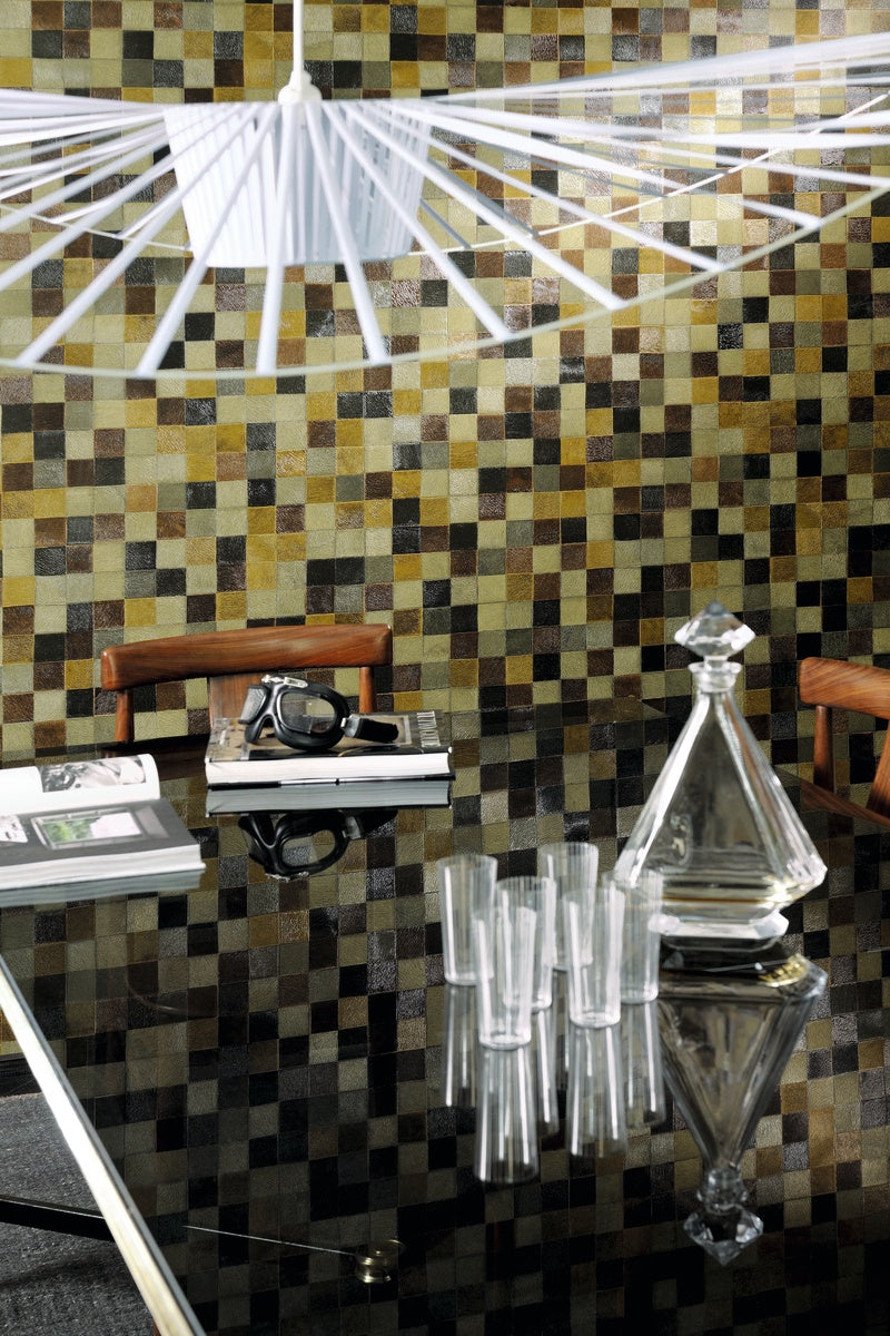 Elitis Indomptée VP 619 08 Sierra in een sfeervol interieur