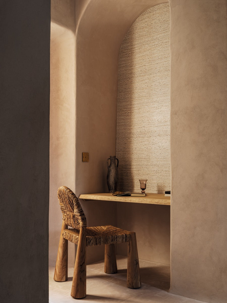 Élitis Lanzarote Travertin VP 633 15 in een sfeervol interieur