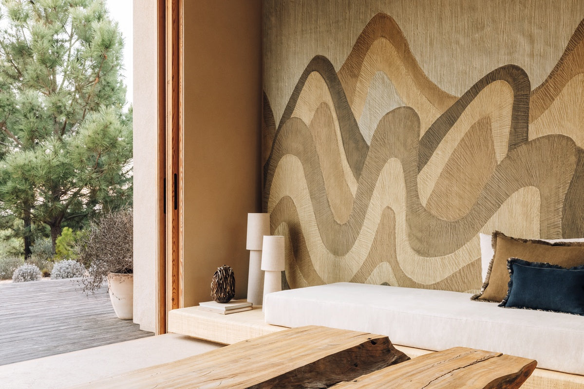 Élitis Bois Sculpté Pignada VP 941 01 in een sfeervol interieur