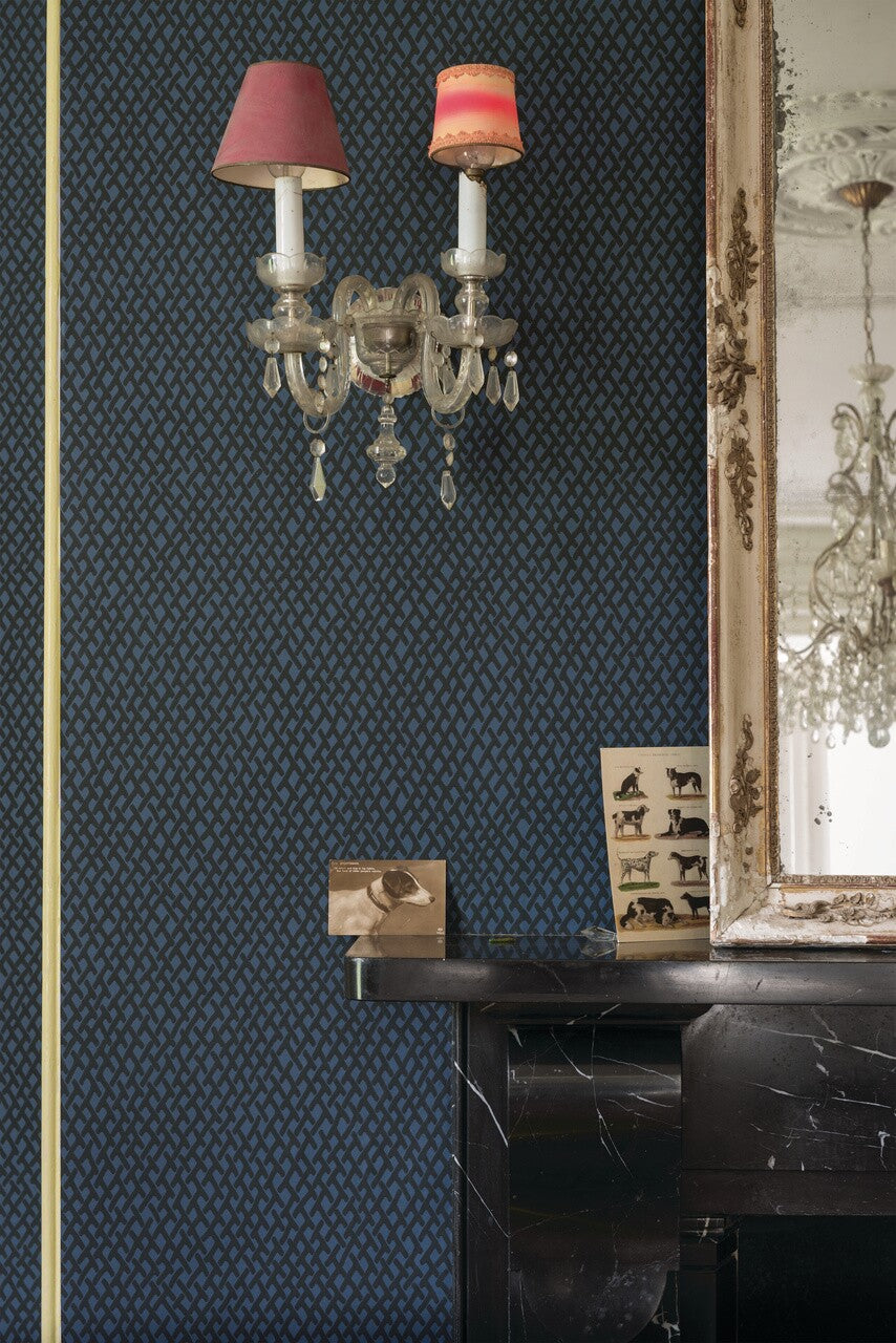 Farrow & Ball Amime 4405 behang in een woonkamer