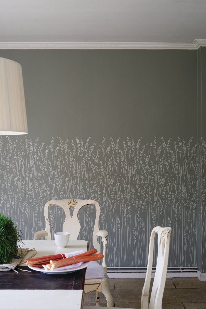 Farrow & Ball Feather Grass 5102 behang sfeerbeeld