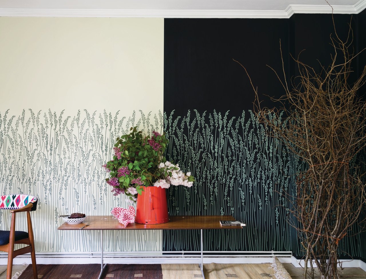 Farrow & Ball Feather Grass 5105 behang sfeerbeeld