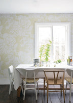 Farrow & Ball Helleborus 56-02 behang in een eetkamer