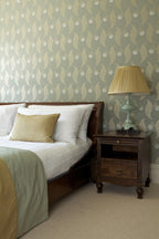Farrow & Ball Rosslyn Papers BP 1938 behang in een slaapkamer, sfeerbeeld 4