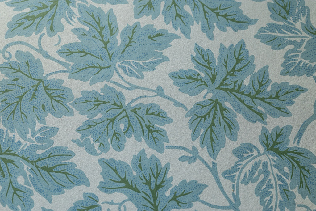 Farrow & Ball The Heritage Papers 6803 Vine Leaf behang, close-up van de print
