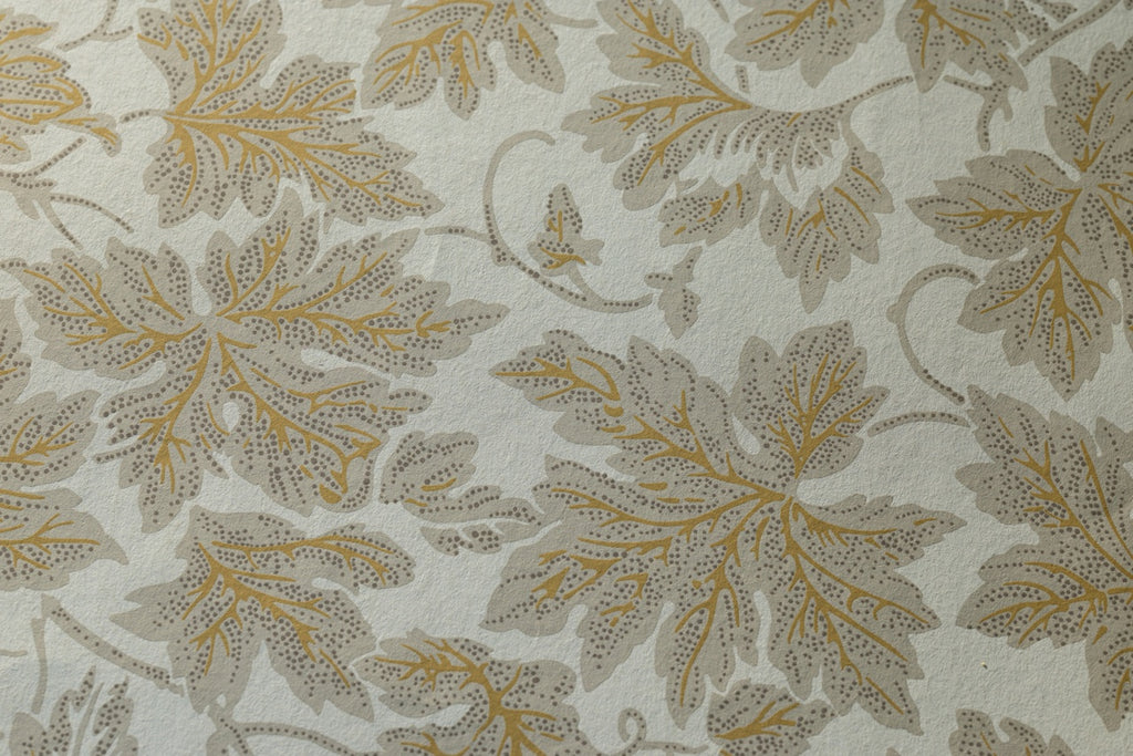 Farrow & Ball The Heritage Papers 6804 Vine Leaf behang, close-up van de print