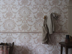 Farrow & Ball The Purnon Papers BP 6201 Purnon behang in een interieur