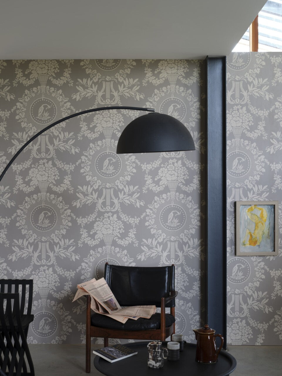 Farrow & Ball The Purnon Papers BP 6202 Purnon behang in een interieur